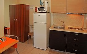 Dionysus Apartments & Suites